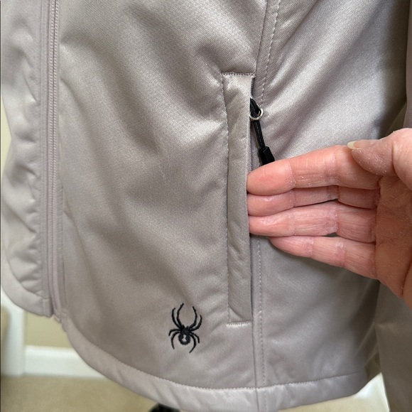 Spyder Women's Hooded Jacket in light mauve color. Size M. Soft faux fur inside. - Picture 6 of 16